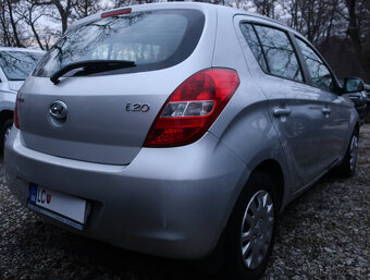 Hyundai i10 benzín 4-valec 2009, strieb.metalíza -TOP PONUKA - 3