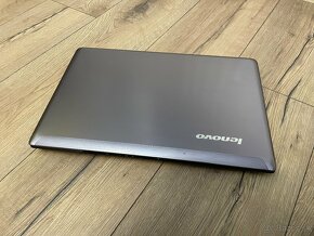 Lenovo IdeaPad Z570 - 3