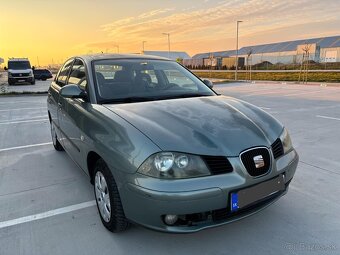 Predám Seat Ibiza rok 2007 1.4 55 kw benzin - 3