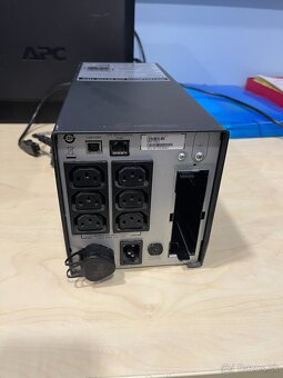 APC Smart-UPS 750 VA LCD 230 V so SmartConnect - 3