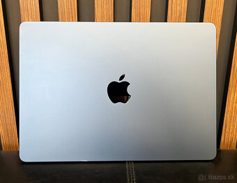 MacBook Air 13" M3 Tmavo atramentový - 3