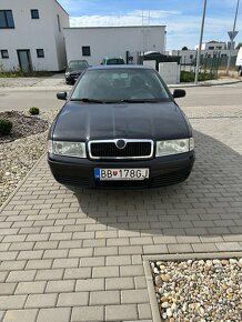 Škoda Octavia 1.6 Ambiente - 3