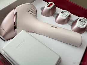 Philips Lumea IPL 9000 - 3