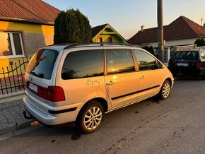 Volkswagen SHARAN 1.9 TDI 85kw - 3