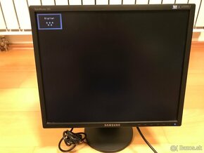 Monitor Samsung SyncMaster 943B. 19" - 3