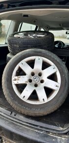 VW Touran 1.9 - 3