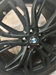 Zimna sada Pirelli 225/50 R18 + original BMW X1 disky 18 - 3