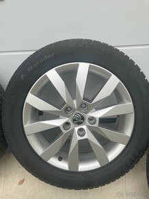 Alu disky 5x112 r17 originál Škoda + zimné pneu 215/55/17 - 3