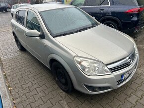 Opel Astra 1.7 CDTi 100k Enjoy - 3