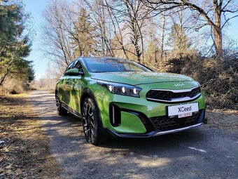 Kia Xceed 1,5 T-GDi GOLD + SMART PACK SAFETY - 3