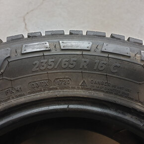 Dodávkové Michelin 235/65 R16C letné - 3