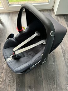 Maxi Cosi Pebble Pro i-Size + Isofix základňa Family Fix2 - 3