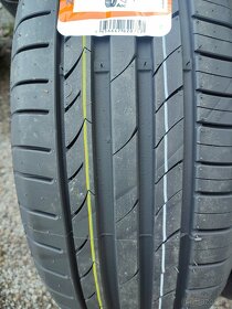 225/55R17 TRACMAX X-PRIVILO3 - 3