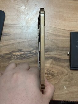 Predám apple iPhone 12 PRO 128GB Gold Na náhradné diely - 3