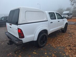 TOYOTA HILUX 2,5 DIESEL 4X4 KLÍMA UZÁVIERKA - 3