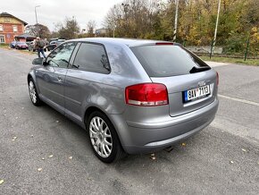 Audi A3 1,6 MPi - Digitální klimatizace - 3