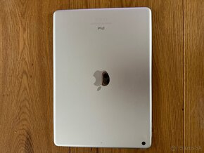 Ipad (6. generácia) 32GB - 3