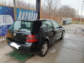 Predám golf 4 1.9.tdi 85kw.6richlosni manuál r.v.2003 - 3