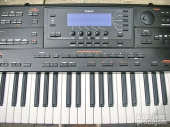 ROLAND G 800 - 3