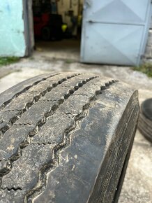 215/75 r17.5 - 3