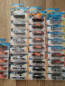 Hot wheels - 3