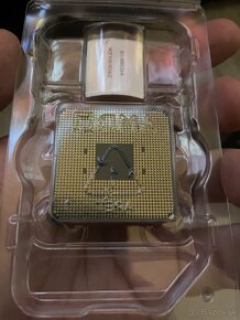 Predám CPU AMD Ryzen 5 1400 plus original nepoužity chladic - 3