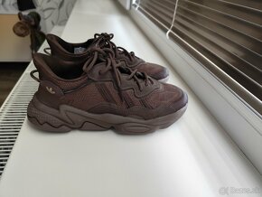 Adidas OZWEEGO tenisky - 3