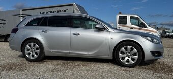 Opel Insignia sport tourer - 3