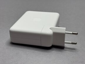 Apple 140W USB-C Power Adaptér - 3