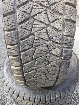 Bridgestone blizzak 245/70 r16 - 3