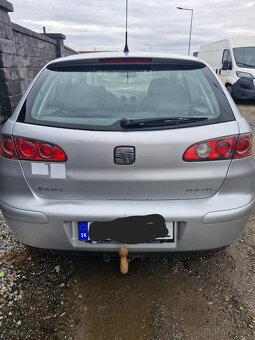 Predám Seat Ibiza 1.2 benzin cupe r.v.2002 - 3