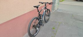 Predám horský celoodpružený bicykel Giant NRS Carbon - 3