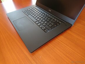 Dell XPS 15 9560 - 3