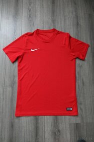 Nike tricka spolu 20eur za 4ks - 3