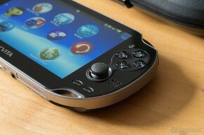 Sony PS Vita OLED + púzdro + hry - 3