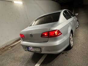 VW Passat B7 1.6TDi 2012 SEDAN - 3