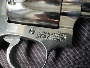 Predám Revolver Smith Wesson M60 Nerez - 3