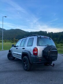 Jeep Cherokee KJ 2.5 CRD - 3