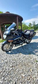 Suzuki GSXF 750 - 3