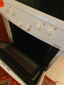 Sklokeramicky sporak. GORENJE - 3