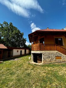 Rodinný dom v obci Plešivec - predaj - 3