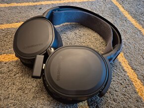 Bezdrátová herní sluchátka Steelseries Arctis 7+ - 3