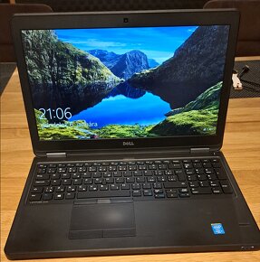 Dell Latitude E5550 - 3