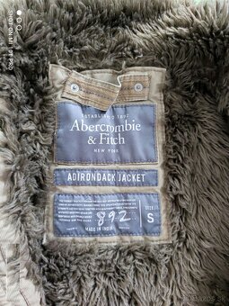 Predám veľmi teplú a pohodlnú zimnú bundu Abercrombie&Fitch - 3