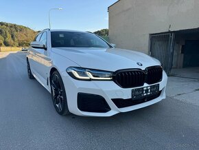 BMW Rad 5 Touring 530d xDrive M-Sportpaket - 3