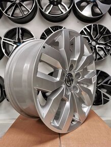 VW Multivan - T6 Original disky 8x17 ET 49 5x120 - 3