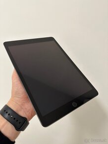 iPad (8. generácia) 2020 - 3