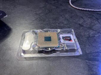 PREDÁM - CPU AMD Ryzen 5 2600 - 3