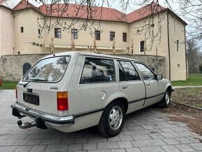 Opel Rekord Caravan 2.0 v top pôvodnom, plne funkčnom stave - 3