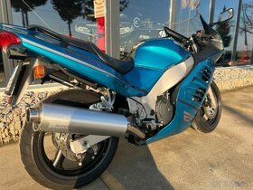 Suzuki RF 600 R - 3